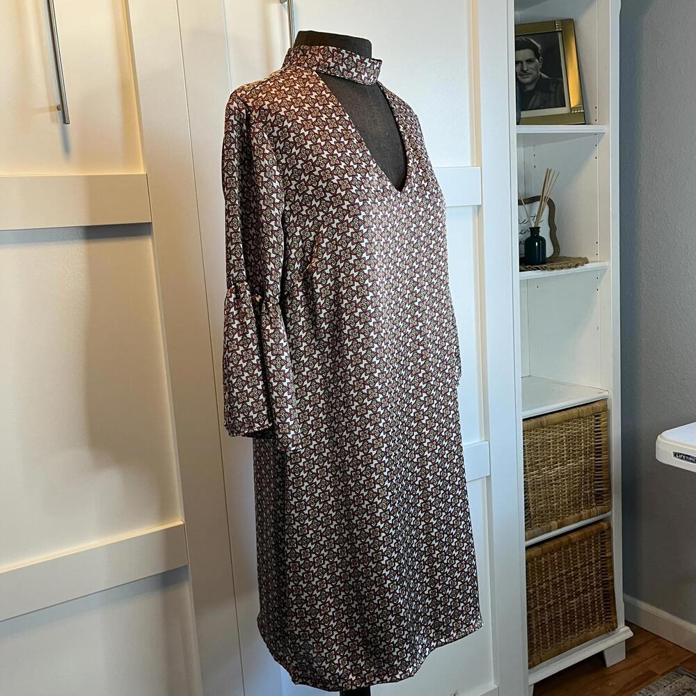 matty m Rust Patterned Dress with Bell Sleeves - Picture 4 of 9